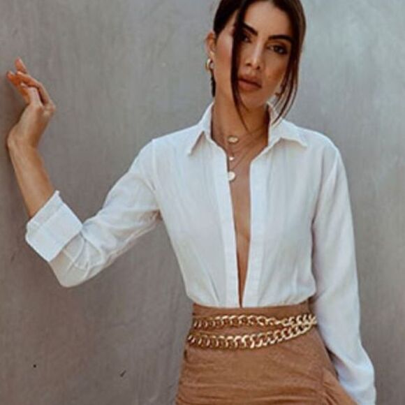 Unique crop button up top - Picture 2 of 5